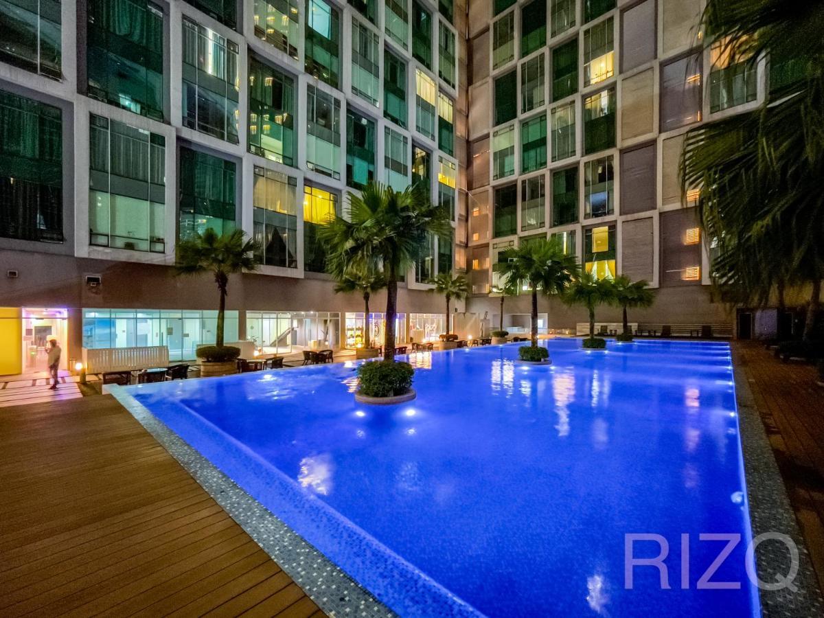 Soho Suites Klcc By Homestay Kuala Lumpur Exterior photo
